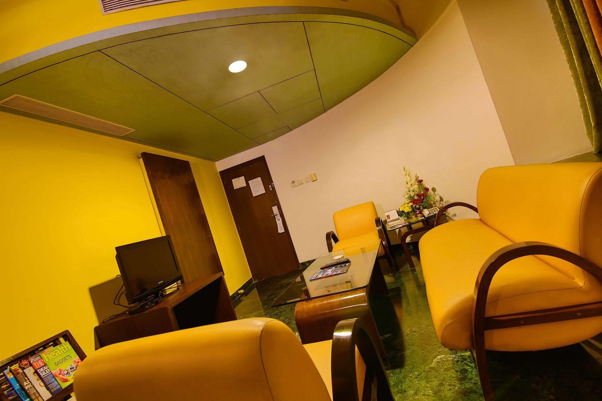 Capitol Hill Hotel Ranchi Ngoại thất bức ảnh